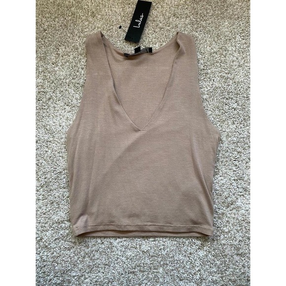 Tank Lulus‎ - Picture 3 of 4